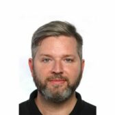 Portraitfoto von Addick Addicks, Head of Marketing bei Builtech.